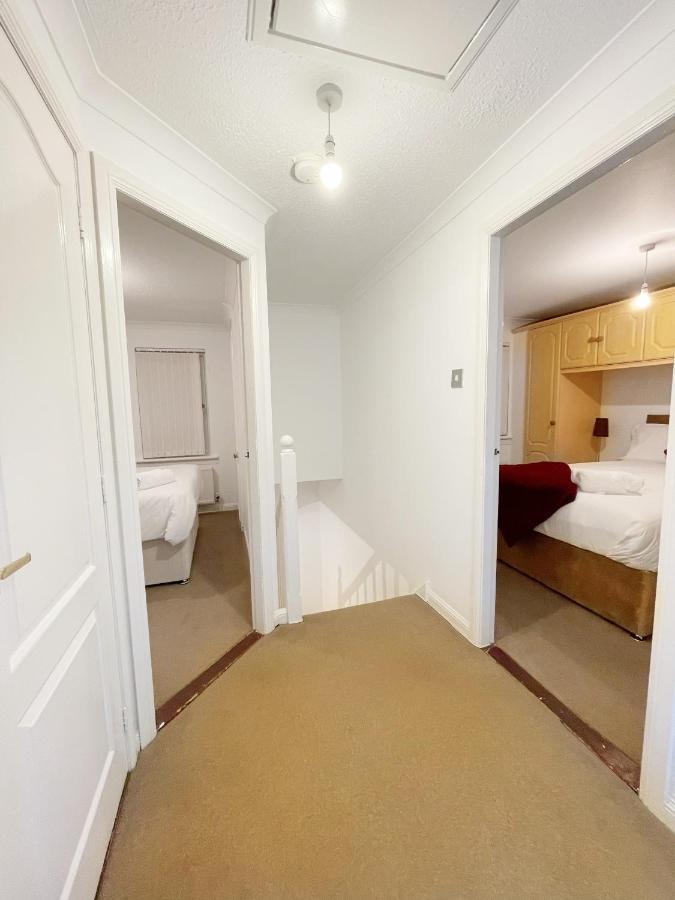 Cozy Nights Svp Detached House Villa Glasgow Eksteriør billede