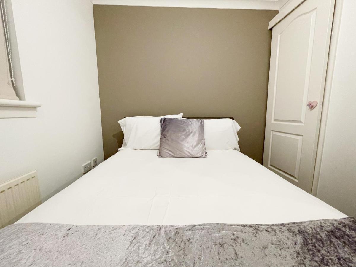 Cozy Nights Svp Detached House Villa Glasgow Eksteriør billede