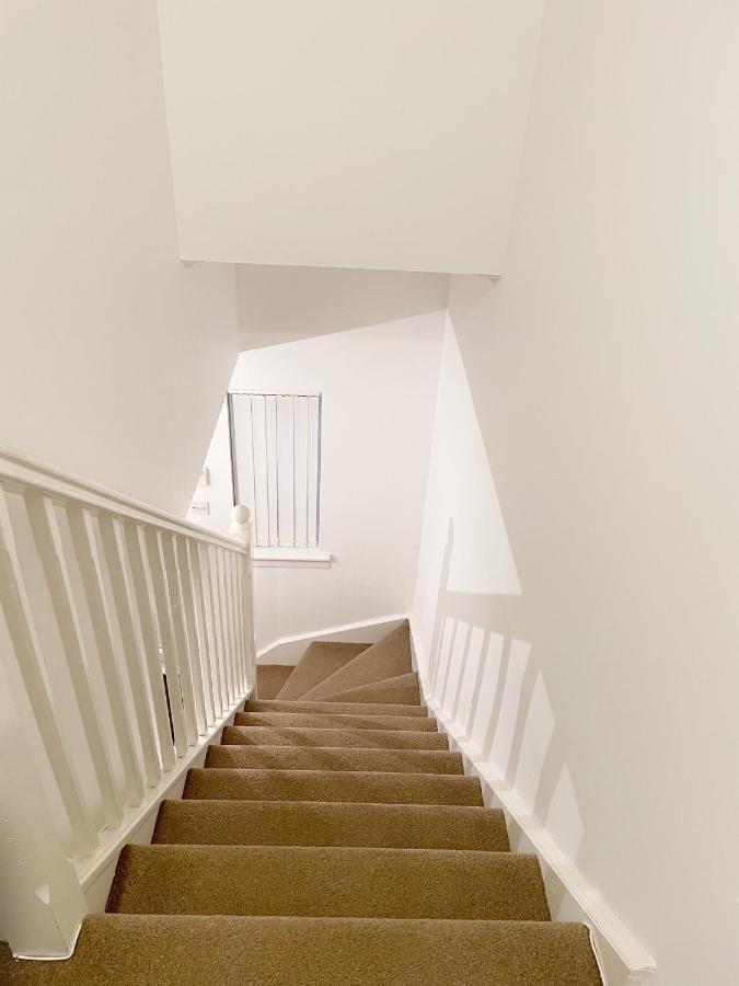 Cozy Nights Svp Detached House Villa Glasgow Eksteriør billede